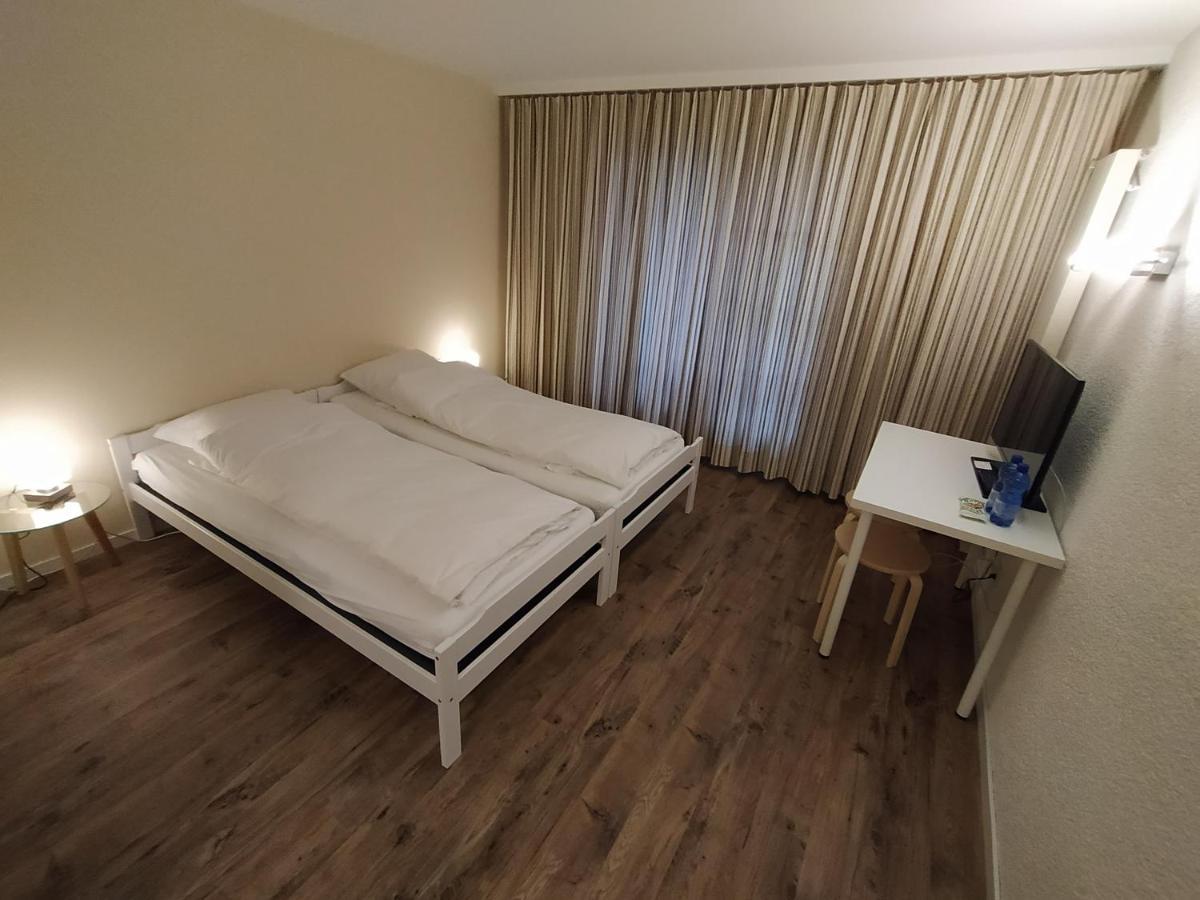 Motelina Wattwil Værelse billede